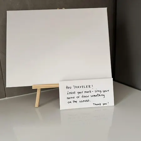 Travelers Haven Spacious 70m2 2 Bedrooms Balcony Old Town Area *