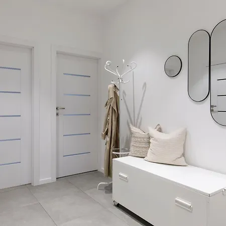 Διαμέρισμα Travelers Haven Spacious 70m2 2 Bedrooms Balcony Old Town Area *