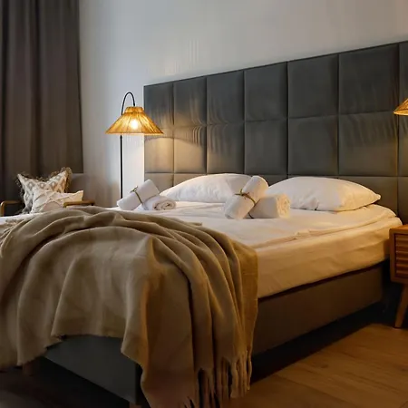 Travelers Haven Spacious 70m2 2 Bedrooms Balcony Old Town Area * קרקוב