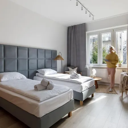 Travelers Haven Spacious 70m2 2 Bedrooms Balcony Old Town Area דירה